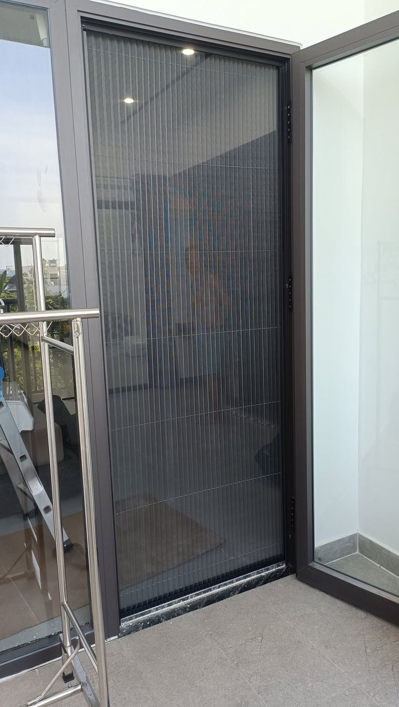 Cửa Lưới Chống Muỗi Không Ray