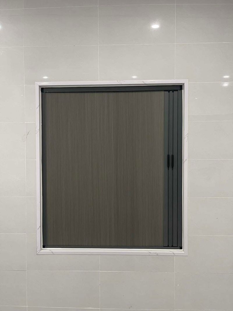 Cửa Chống Muỗi Kết Hợp Rèm Tổ Ong