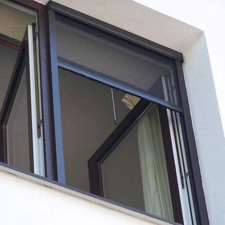 Cửa Lưới Chống Muỗi Tự Cuốn Cao Cấp