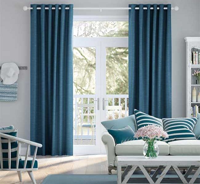 RV003 – Màn Vải Chống Nắng Cản Sáng Màu Xanh Hiện Đại